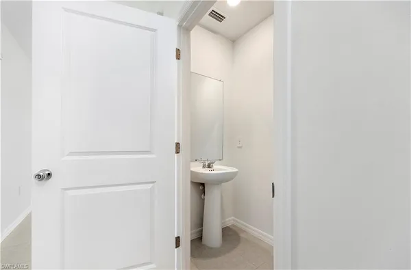 $2,400 | 4074 San Felice Lane, North Fort Myers, FL 33917