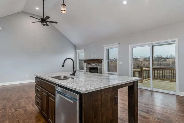 $489,950 | 2703 Stone Creek Avenue, Tonganoxie, KS 66086