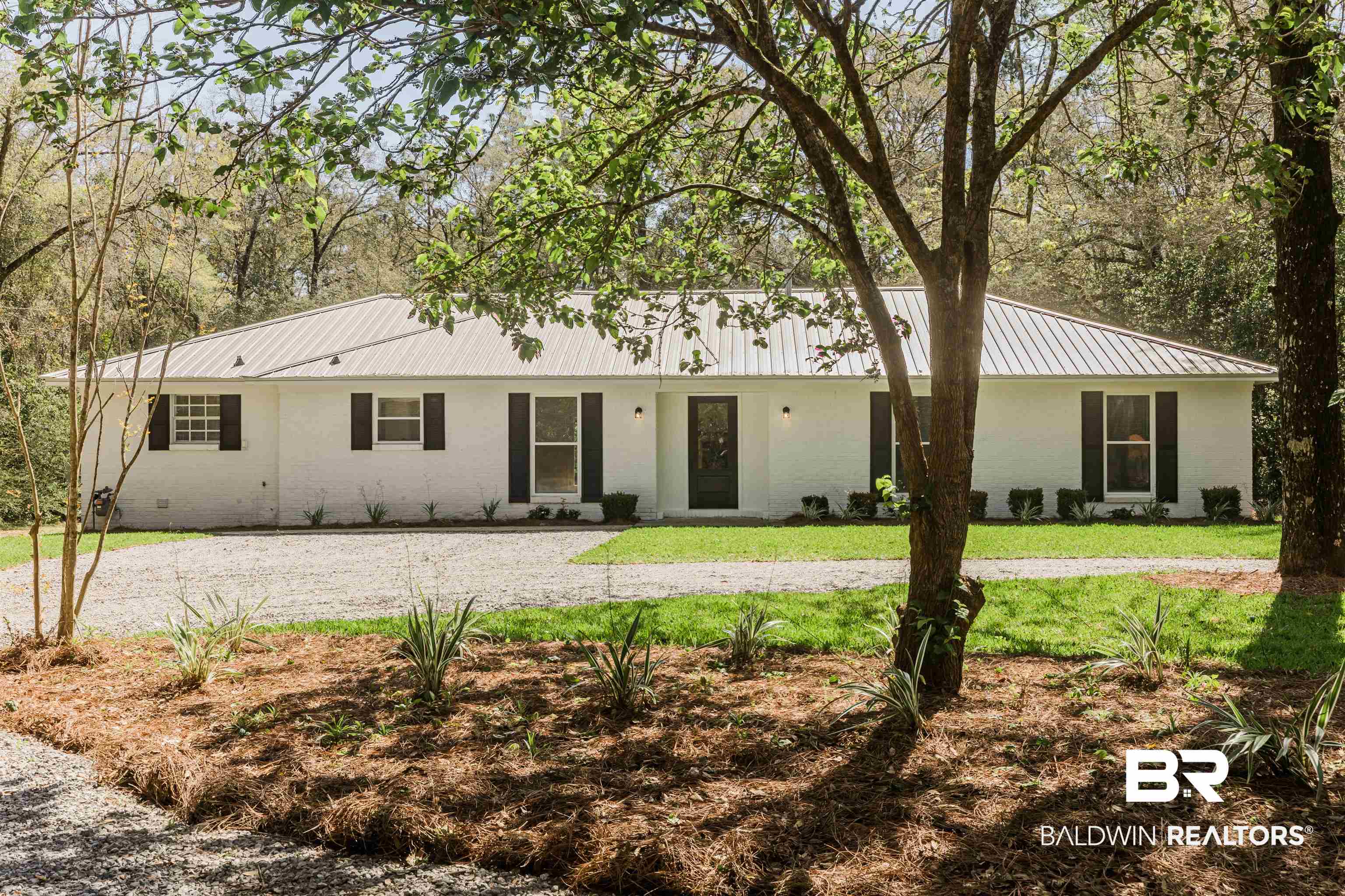 6281 Sherry Drive Mobile, AL 36618 - Photo 3 of 39