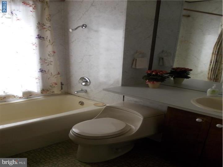 72 Idlewild Road Levittown, PA 19057 - Photo 9 of 12 Bathroom