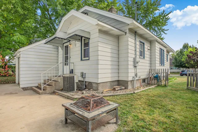 $255,000 | 1033 15th Avenue South, St. Cloud, MN 56301