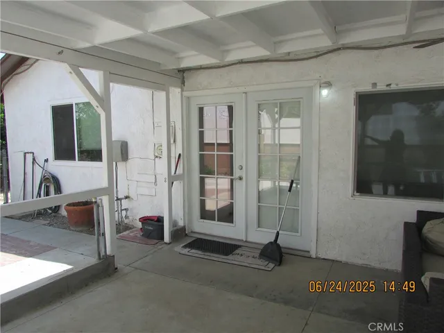 a car parked in front of a building