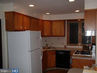 542 Manayunk Road Merion Station, PA 19066 - Photo 4 of 4