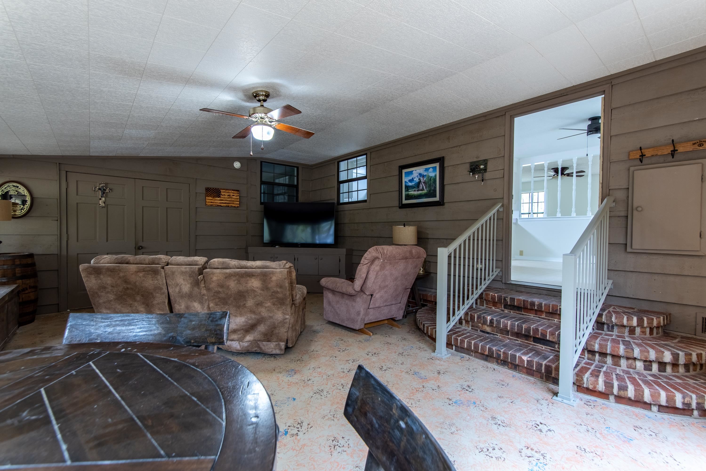 1790 Hamburg Loop Savannah, TN 38372 - Photo 12 of 40