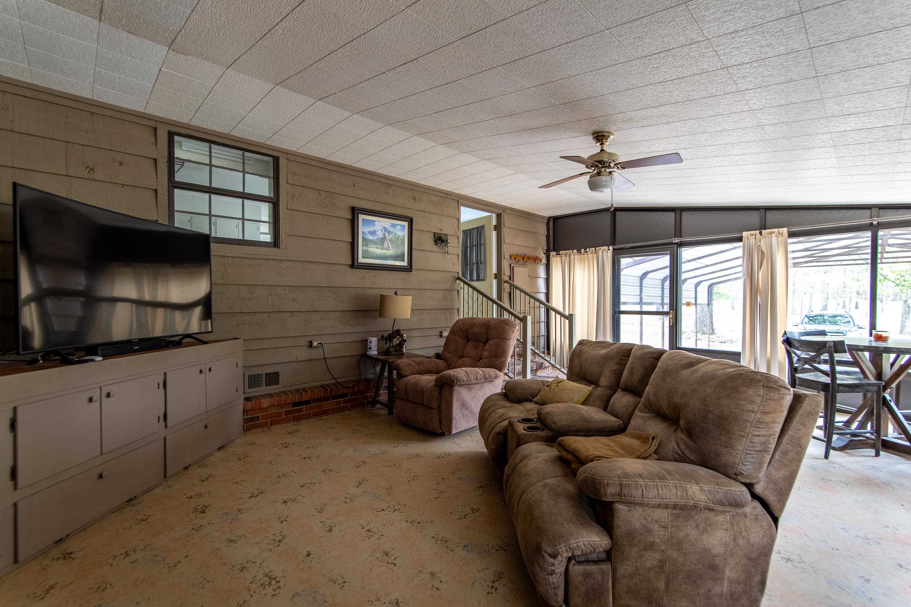 1790 Hamburg Loop Savannah, TN 38372 - Photo 13 of 40