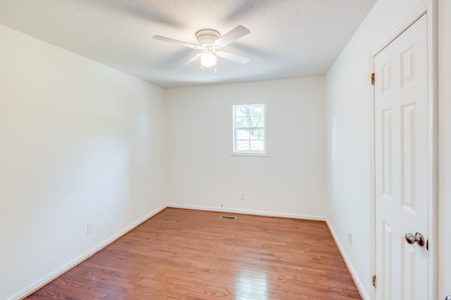 9506 Timberlog Drive Chattanooga, TN 37421 - Photo 17 of 31 9506_Timberlog_Dr_25
