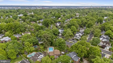 $1,395,000 | 2905 Maplewood Place, Alexandria, VA 22302