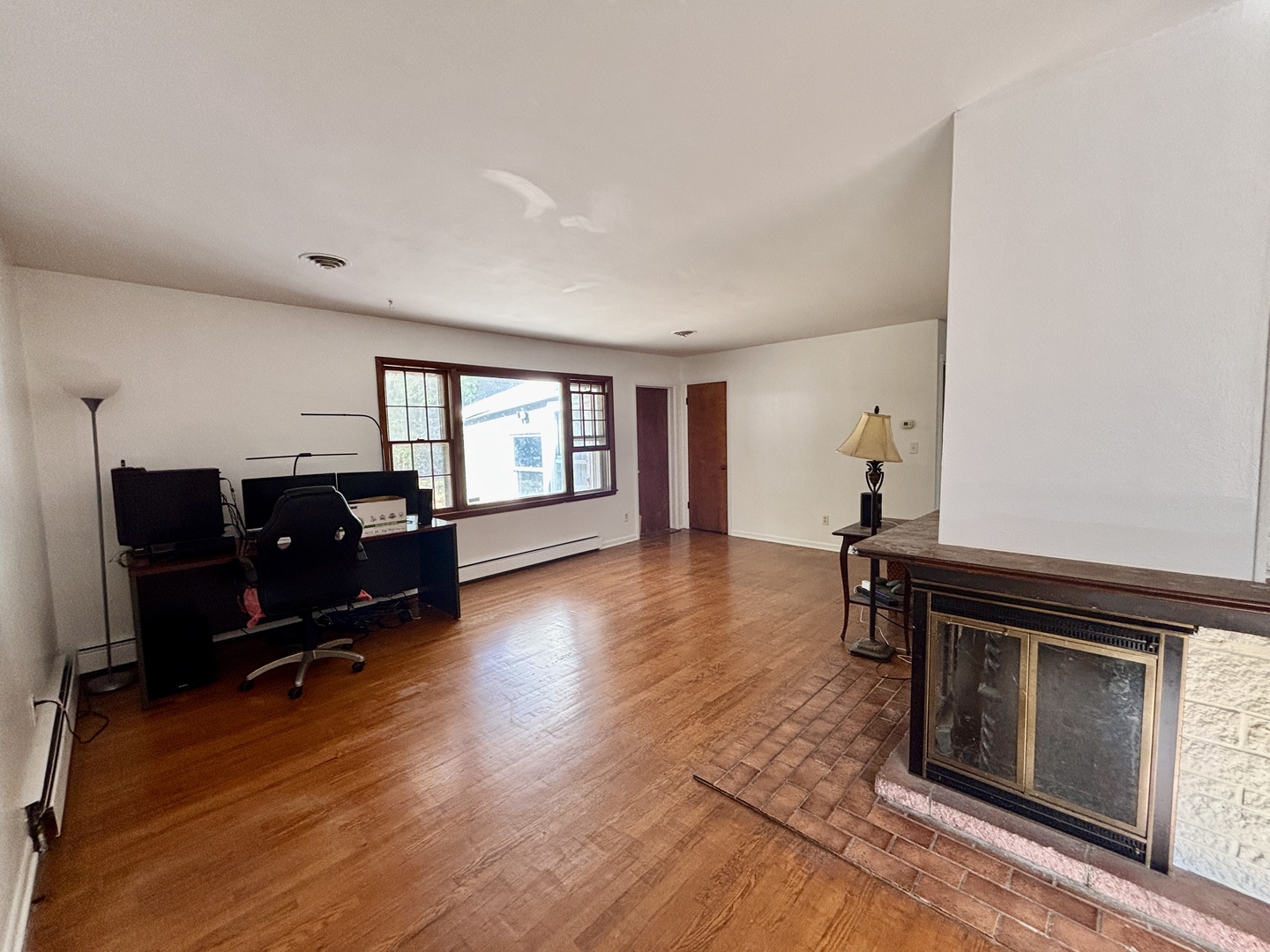 911 Kenmore Road Rockford, IL 61108 - Photo 10 of 29 Gallery Image 10