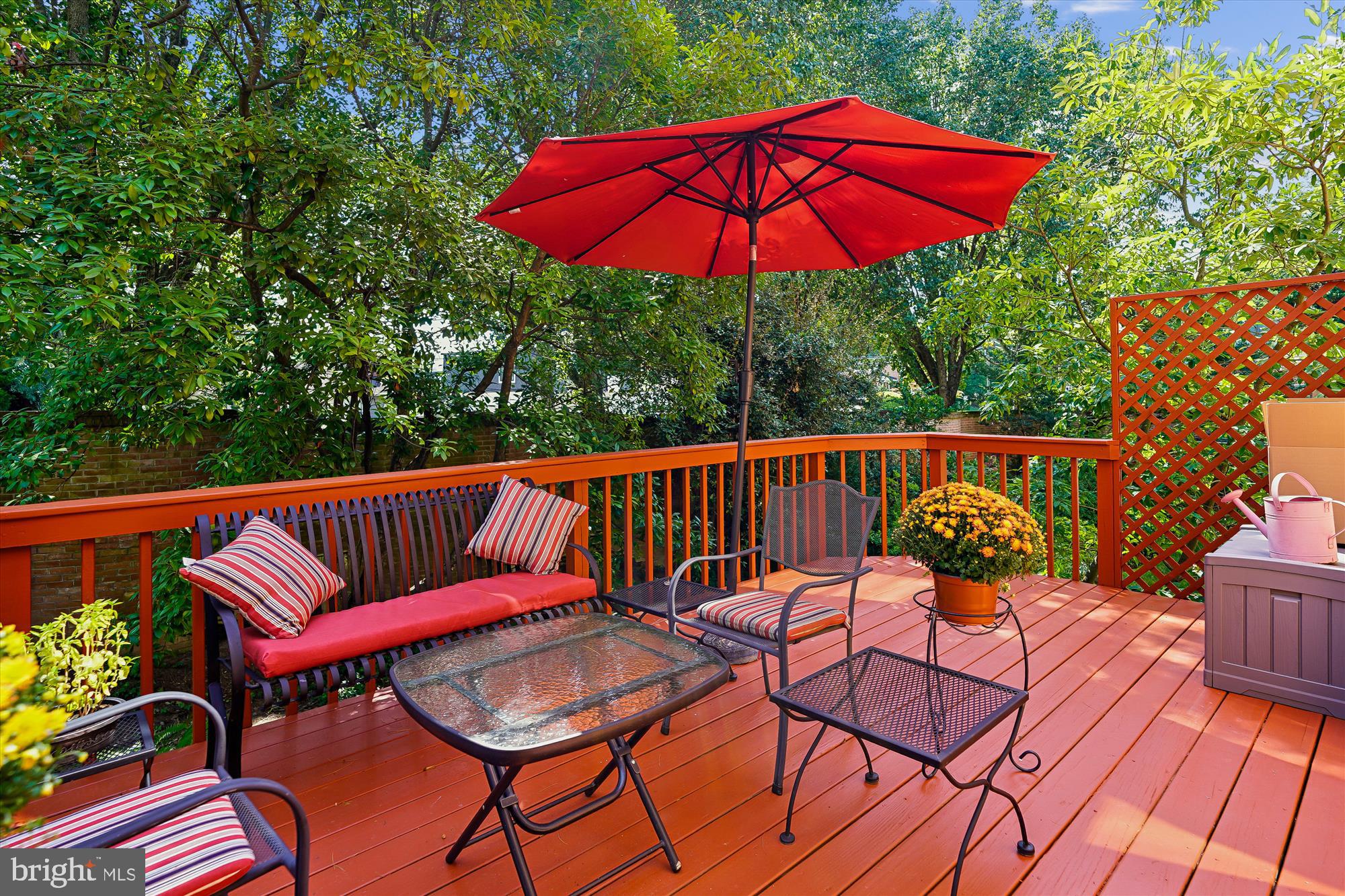3922 North Glebe Road Arlington, VA 22207 - Photo 7 of 46 a view of a balcony with chairs and wooden floor