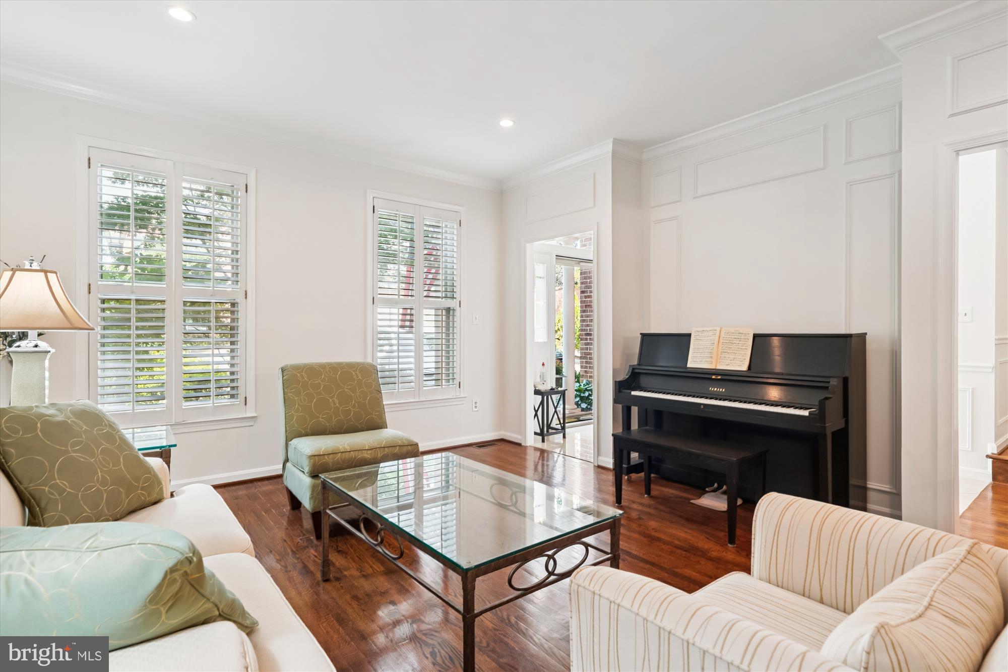 3922 North Glebe Road Arlington, VA 22207 - Photo 10 of 46 a living room with furniture and a piano
