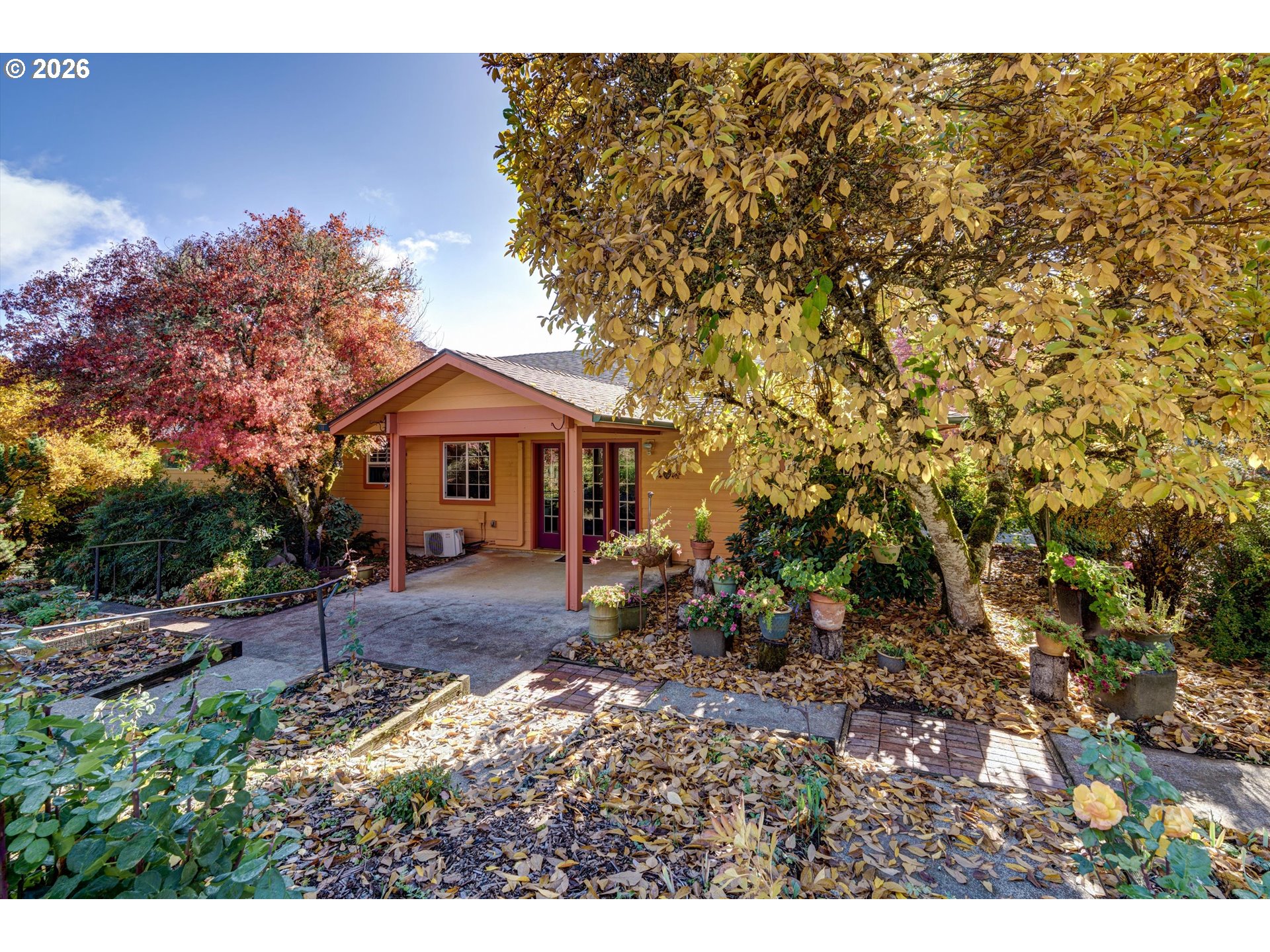 30303 Bellfountain Road Corvallis, OR 97333 - Photo 30 of 47 a front view of a house with a garden