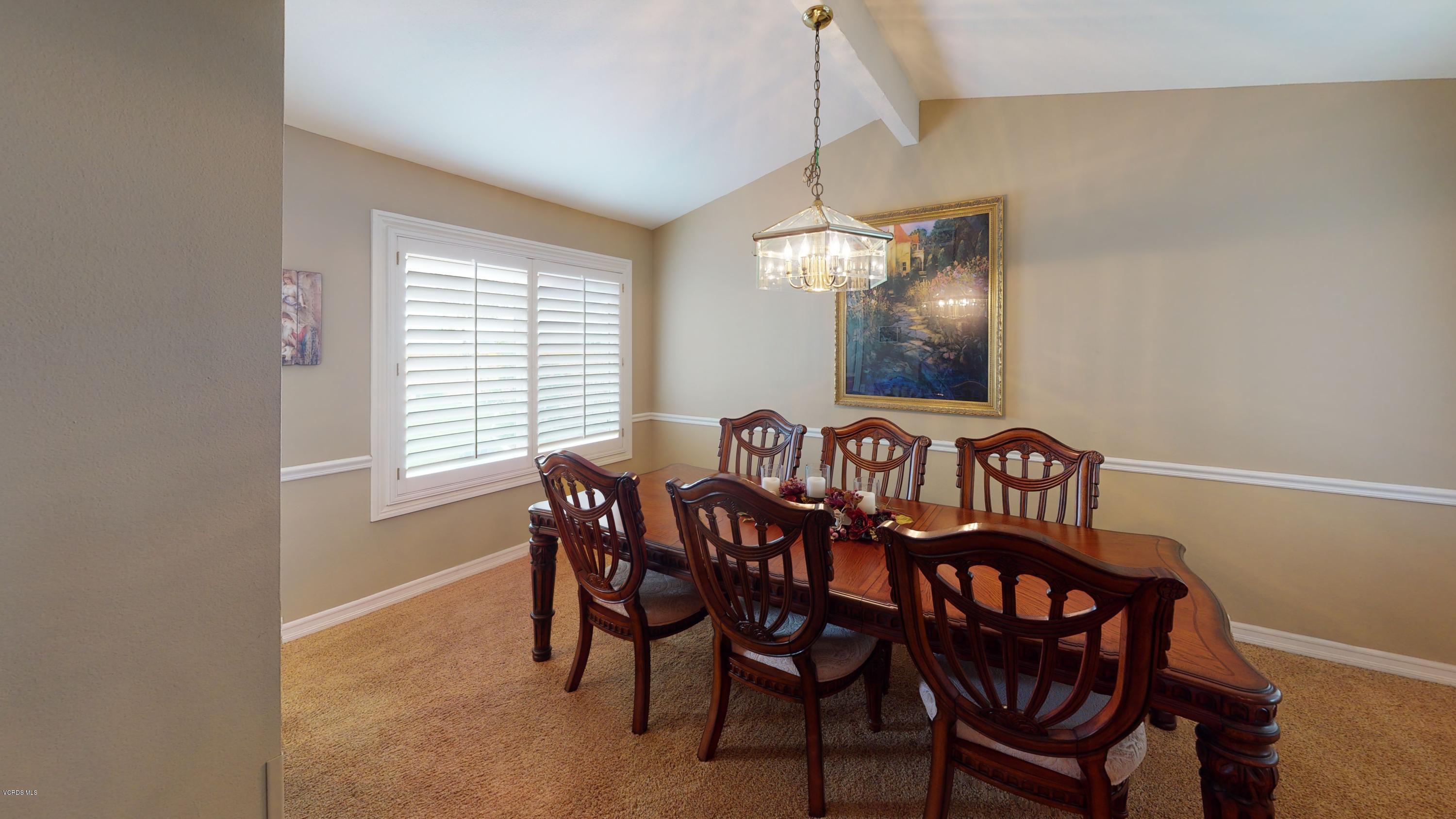 4721 North Buttercreek Road Moorpark, CA 93021 - Photo 13 of 41 4721-N-Buttercreek-Rd-Moorpark-CA-Dining