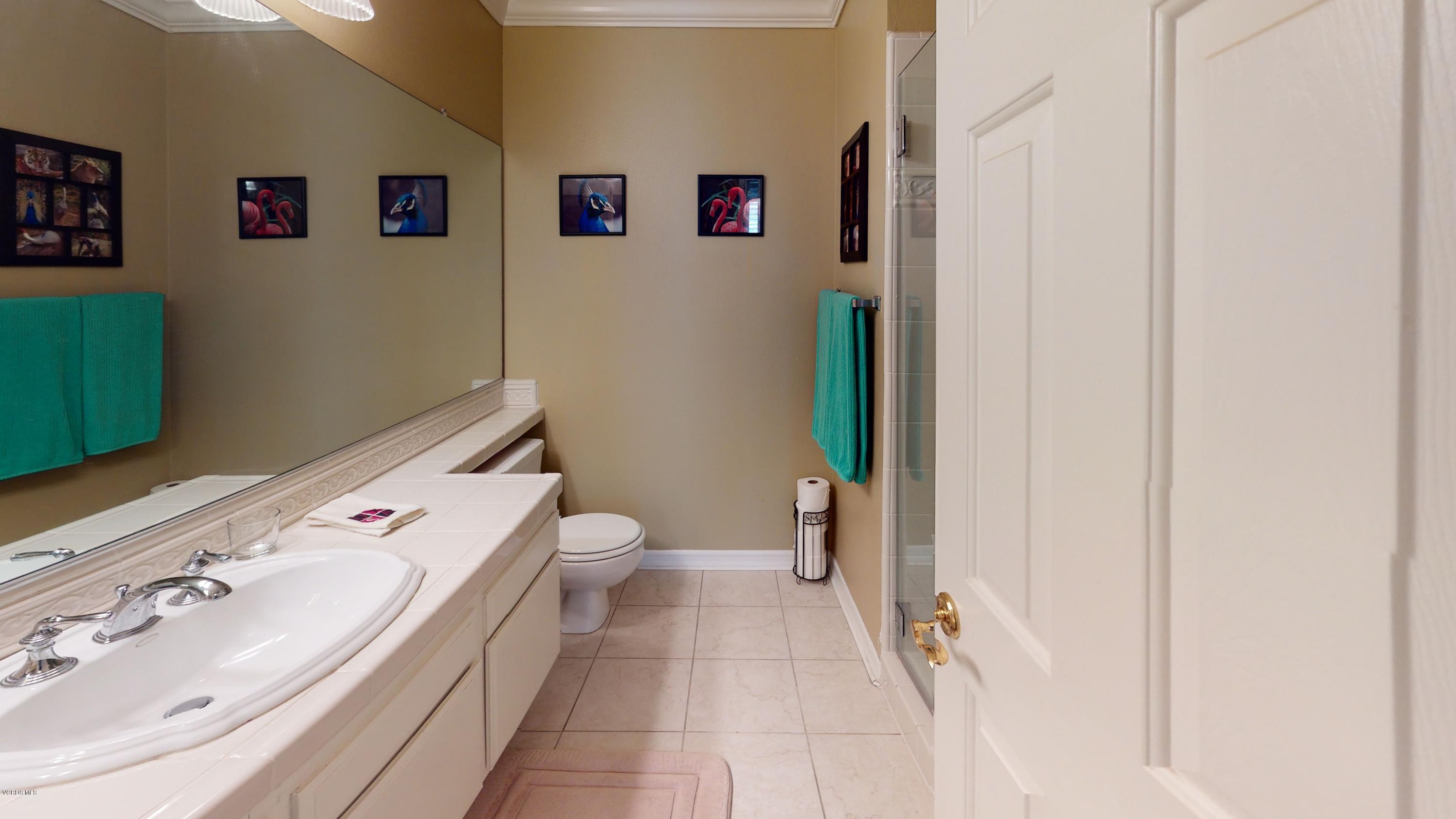 4721 North Buttercreek Road Moorpark, CA 93021 - Photo 15 of 41 4721-N-Buttercreek-Rd-Moorpark-CA-Bathro