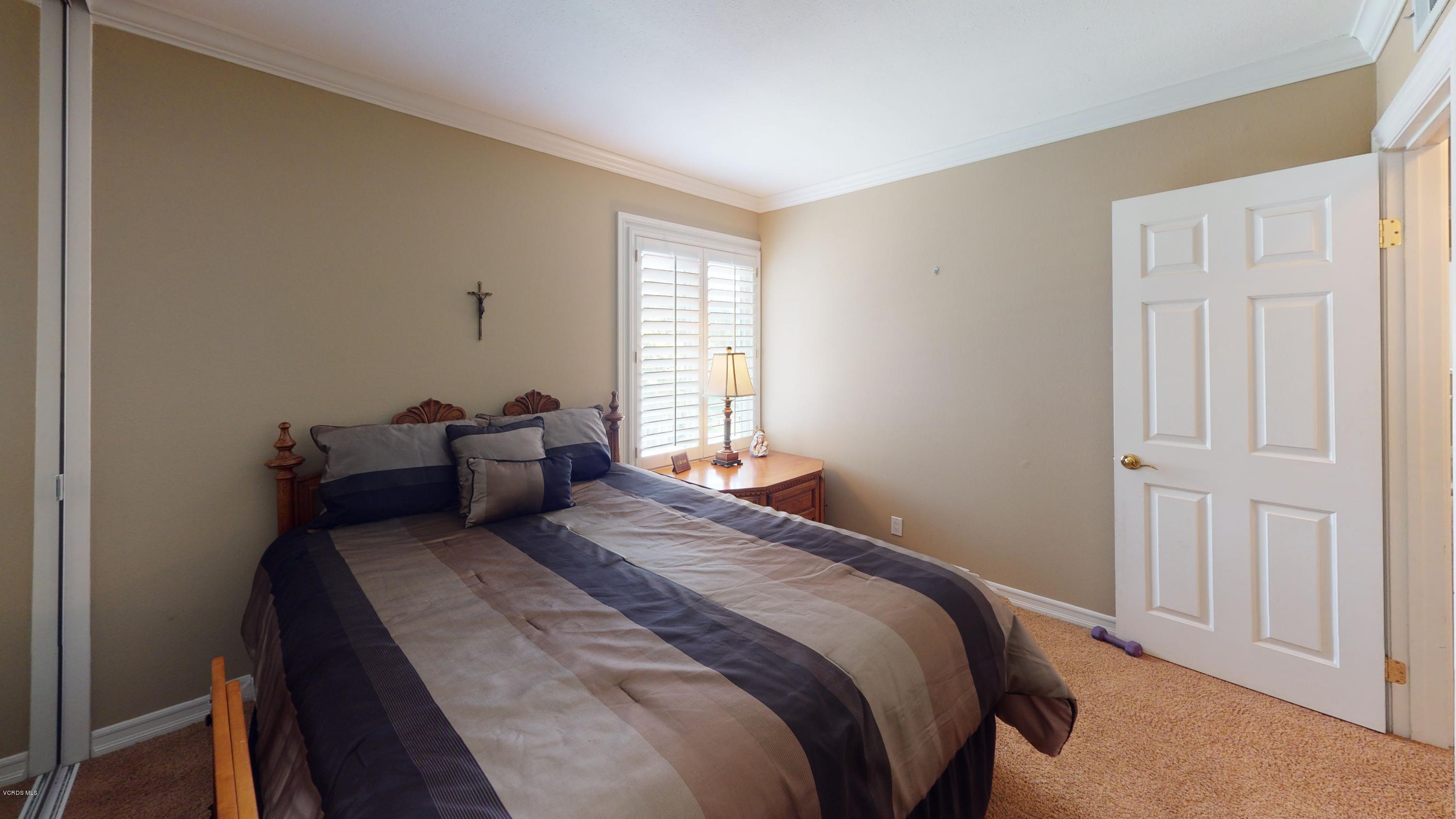 4721 North Buttercreek Road Moorpark, CA 93021 - Photo 22 of 41 4721-N-Buttercreek-Rd-Moorpark-CA-Bedroo