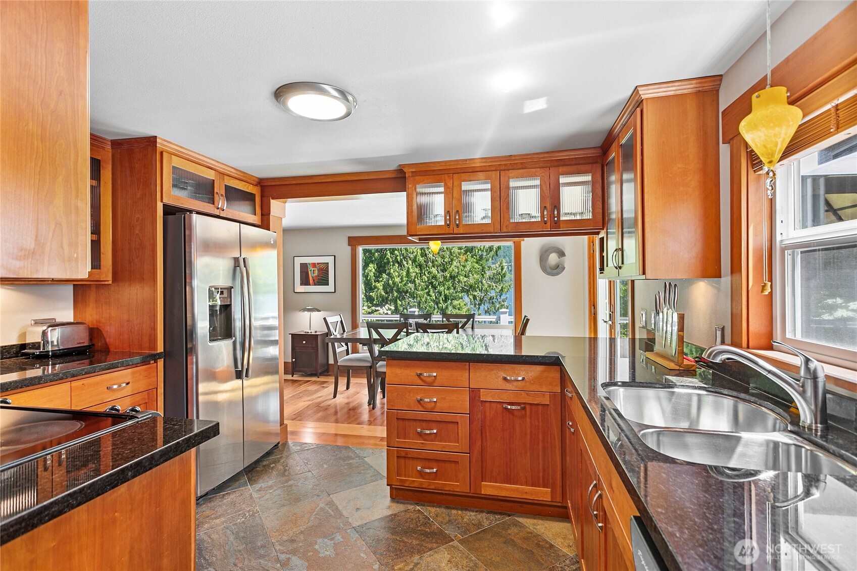 482 West Lake Samish Drive Bellingham, WA 98229 - Photo 12 of 40