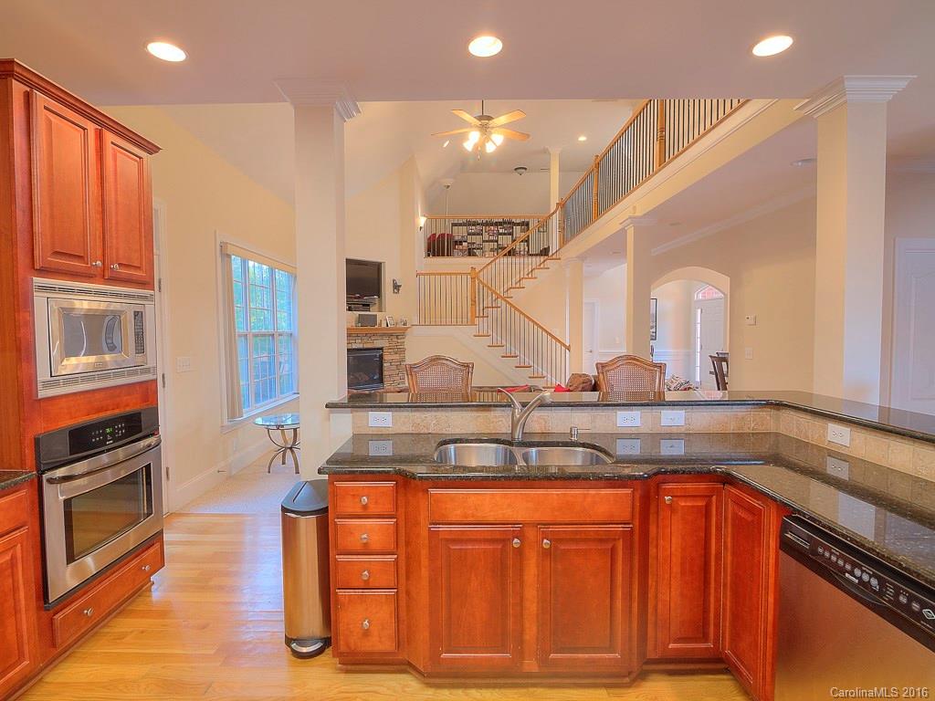 919 Ashford Way Fort Mill, SC 29708 - Photo 8 of 24