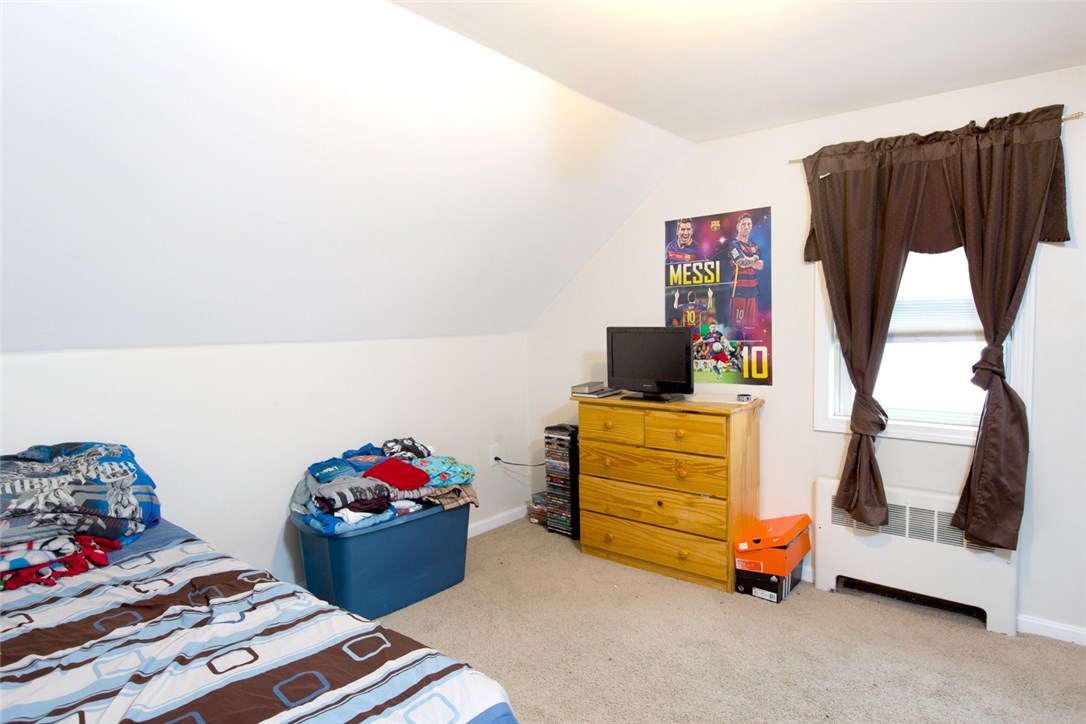 28 Wasaga Road Pawtucket, RI 02861 - Photo 15 of 19 Gallery Image 15