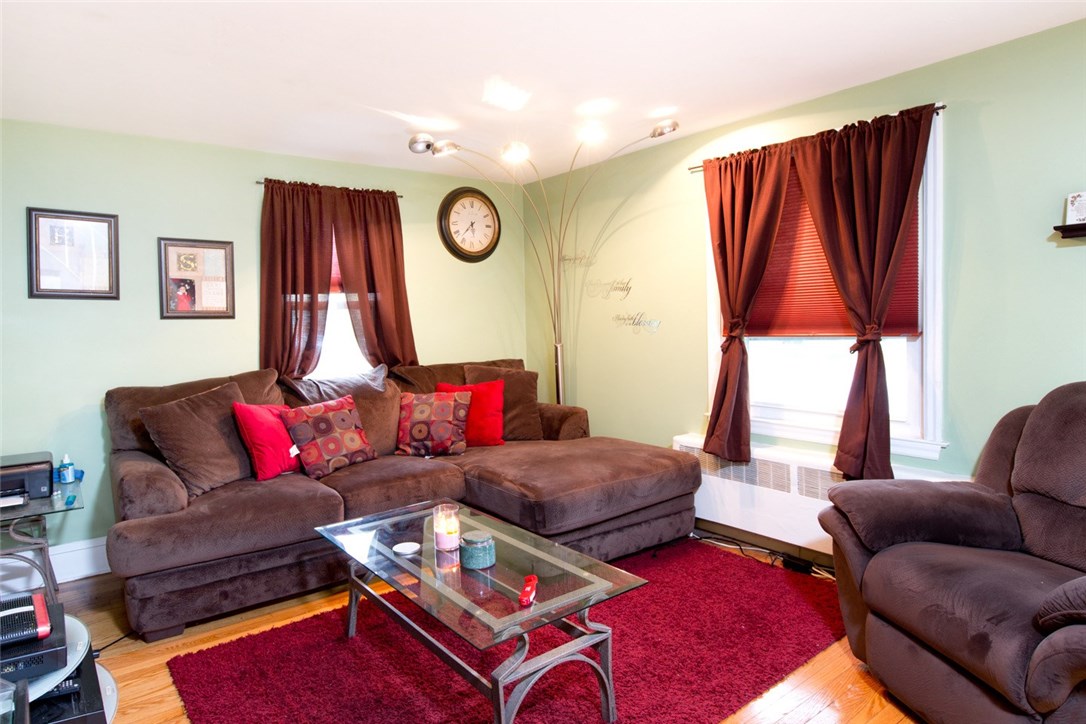 28 Wasaga Road Pawtucket, RI 02861 - Photo 5 of 19 Gallery Image 5