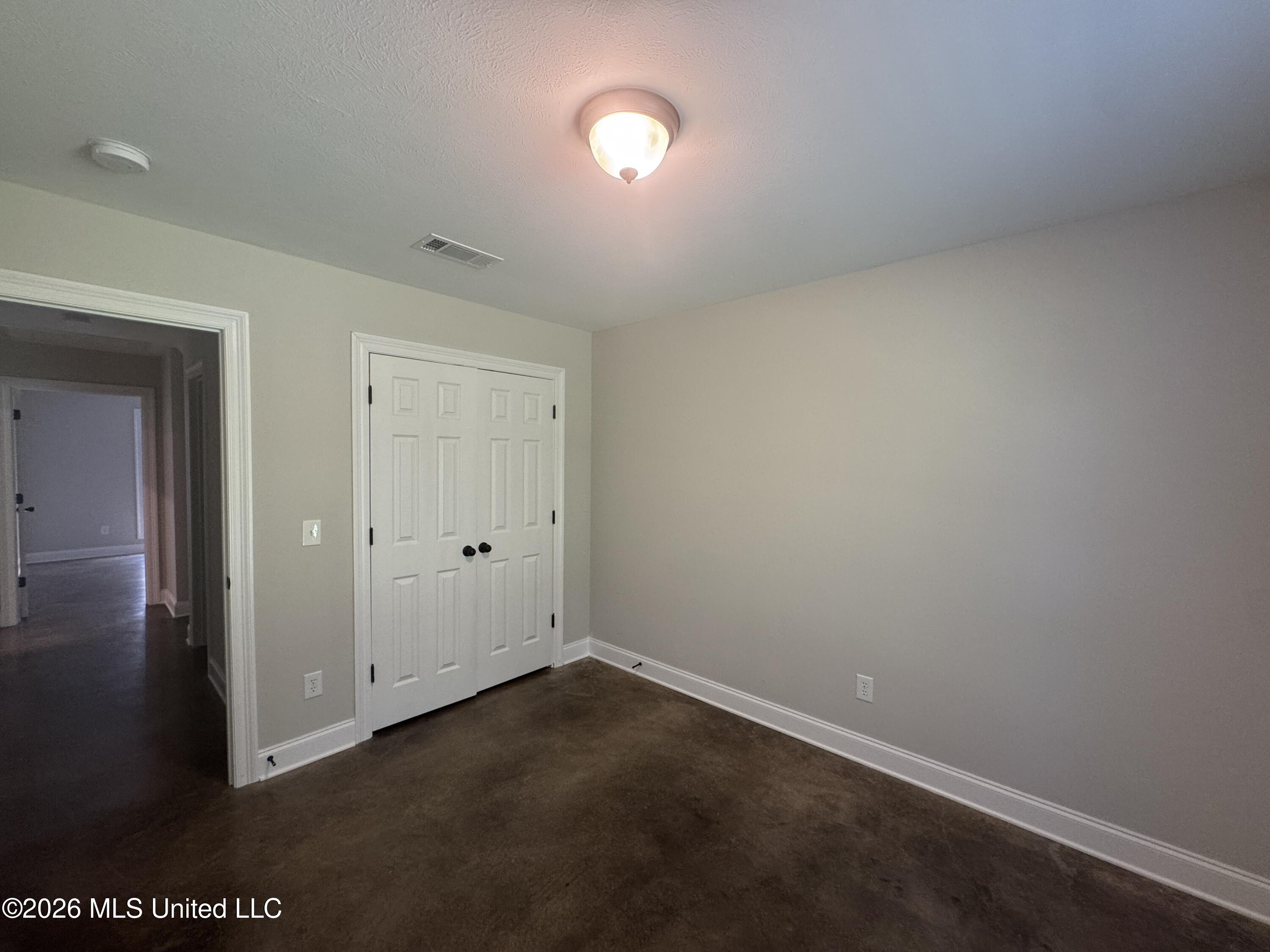 102 Rotherfield Place Canton, MS 39046 - Photo 12 of 20 IMG_4113