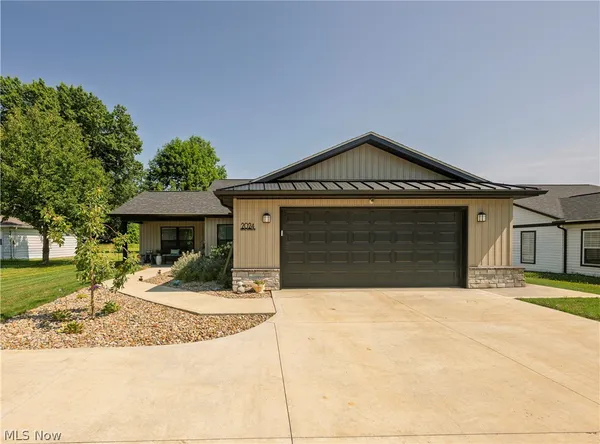 $324,900 | 2024 East Smithville Western Road, Wooster, OH 44691