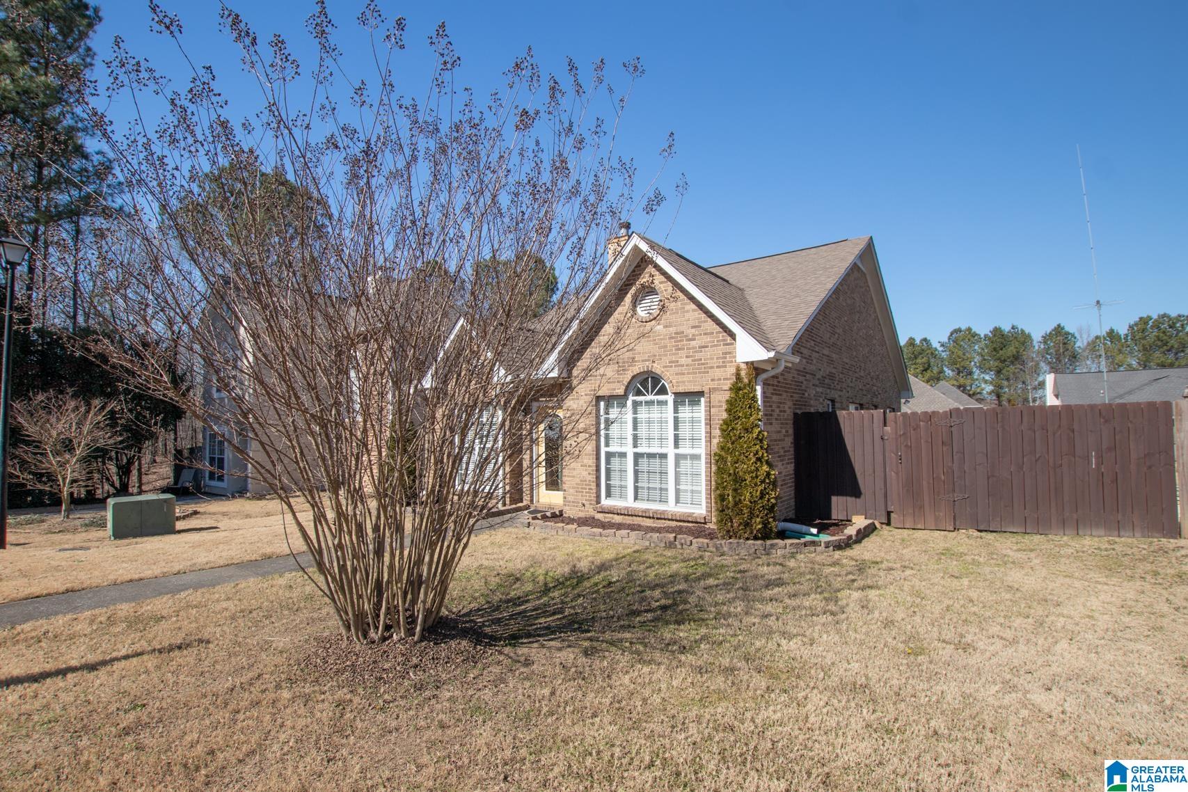 152 Warwick Circle Alabaster, AL 35007 - Photo 3 of 28