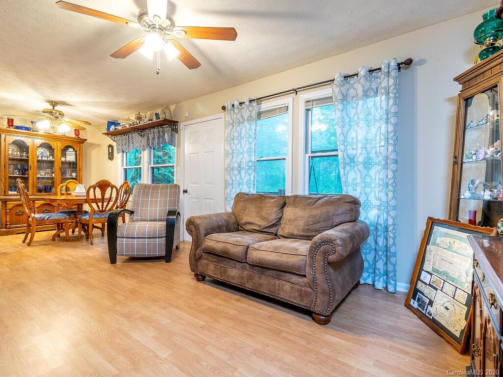 3709 Howard Gap Road Saluda, NC 28773 - Photo 11 of 34 Gallery Image 11