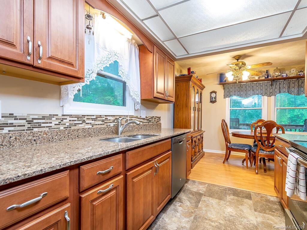 3709 Howard Gap Road Saluda, NC 28773 - Photo 3 of 34 Gallery Image 3