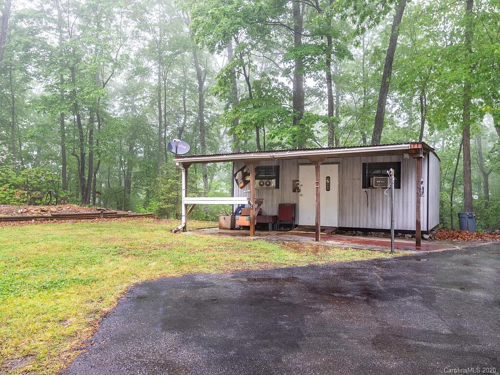 3709 Howard Gap Road Saluda, NC 28773 - Photo 28 of 34 Gallery Image 28