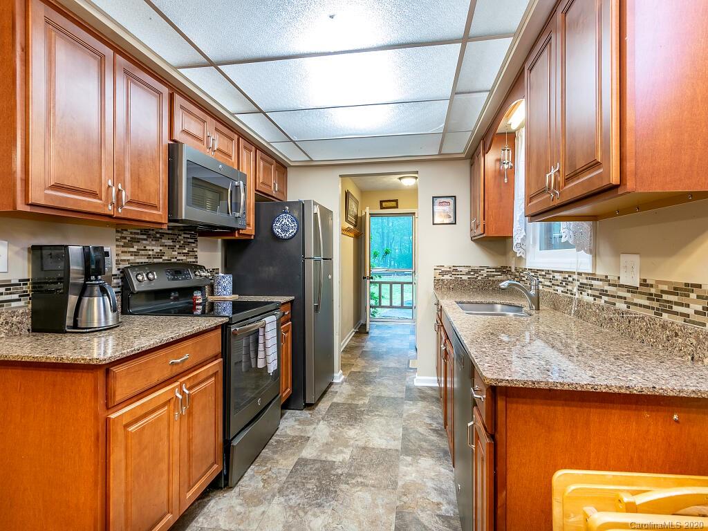 3709 Howard Gap Road Saluda, NC 28773 - Photo 5 of 34 Gallery Image 5