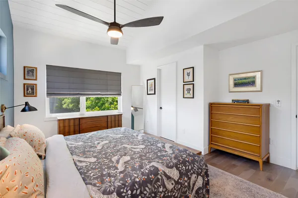 $5,700 | 1105 West 39th 1/2 Street, Unit B, Austin, TX 78756