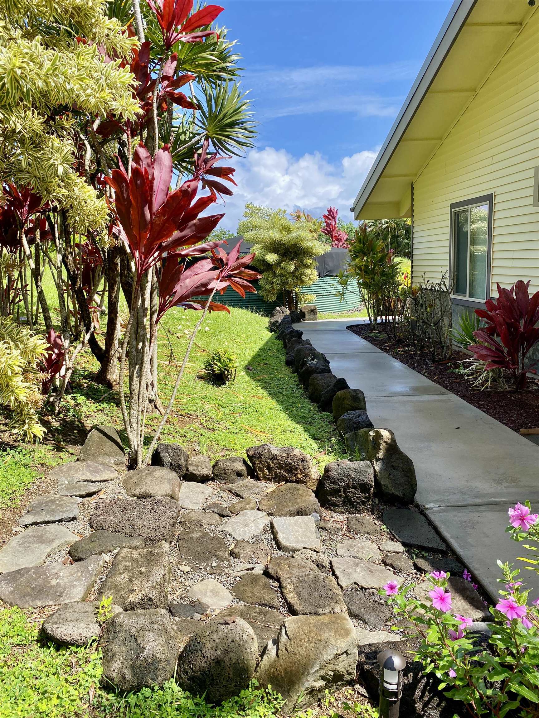 51 West Waipio Road Haiku, HI 96708 - Photo 27 of 50