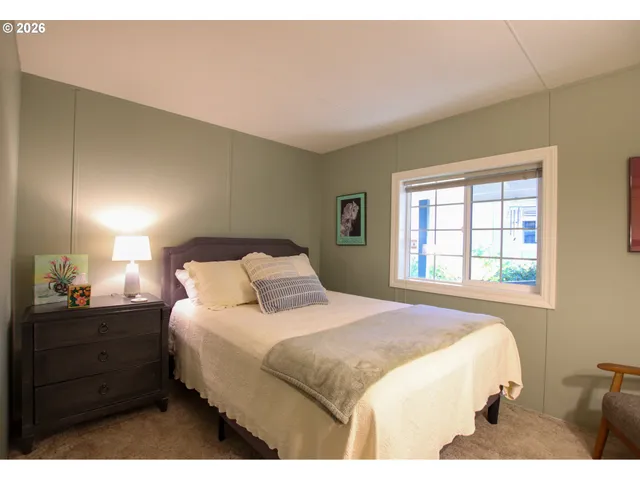 $379,000 | 135 43rd Way, Florence, OR 97439