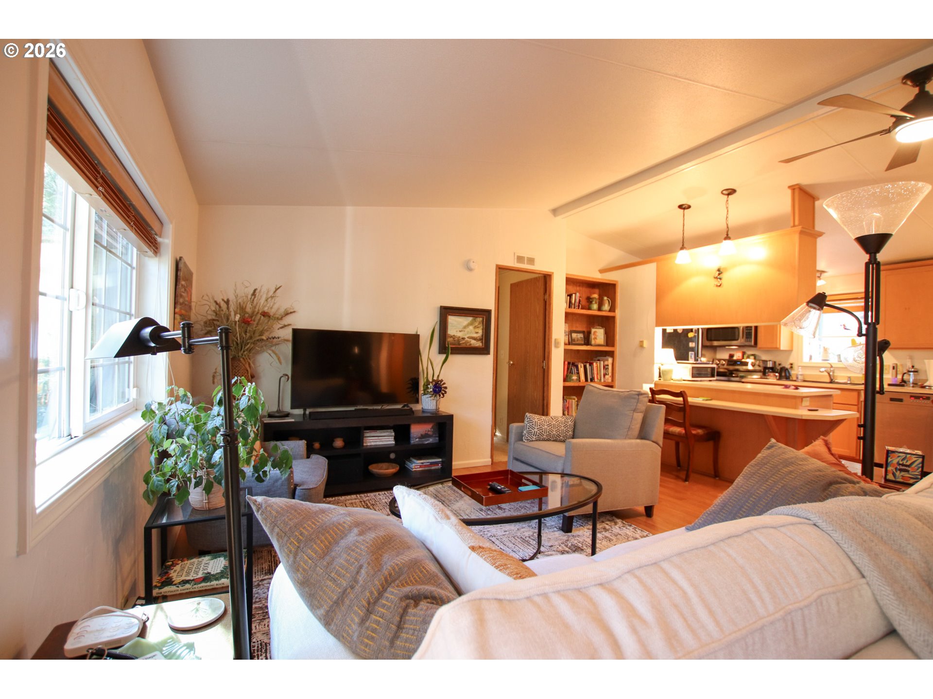 135 43rd Way Florence, OR 97439 - Photo 7 of 28