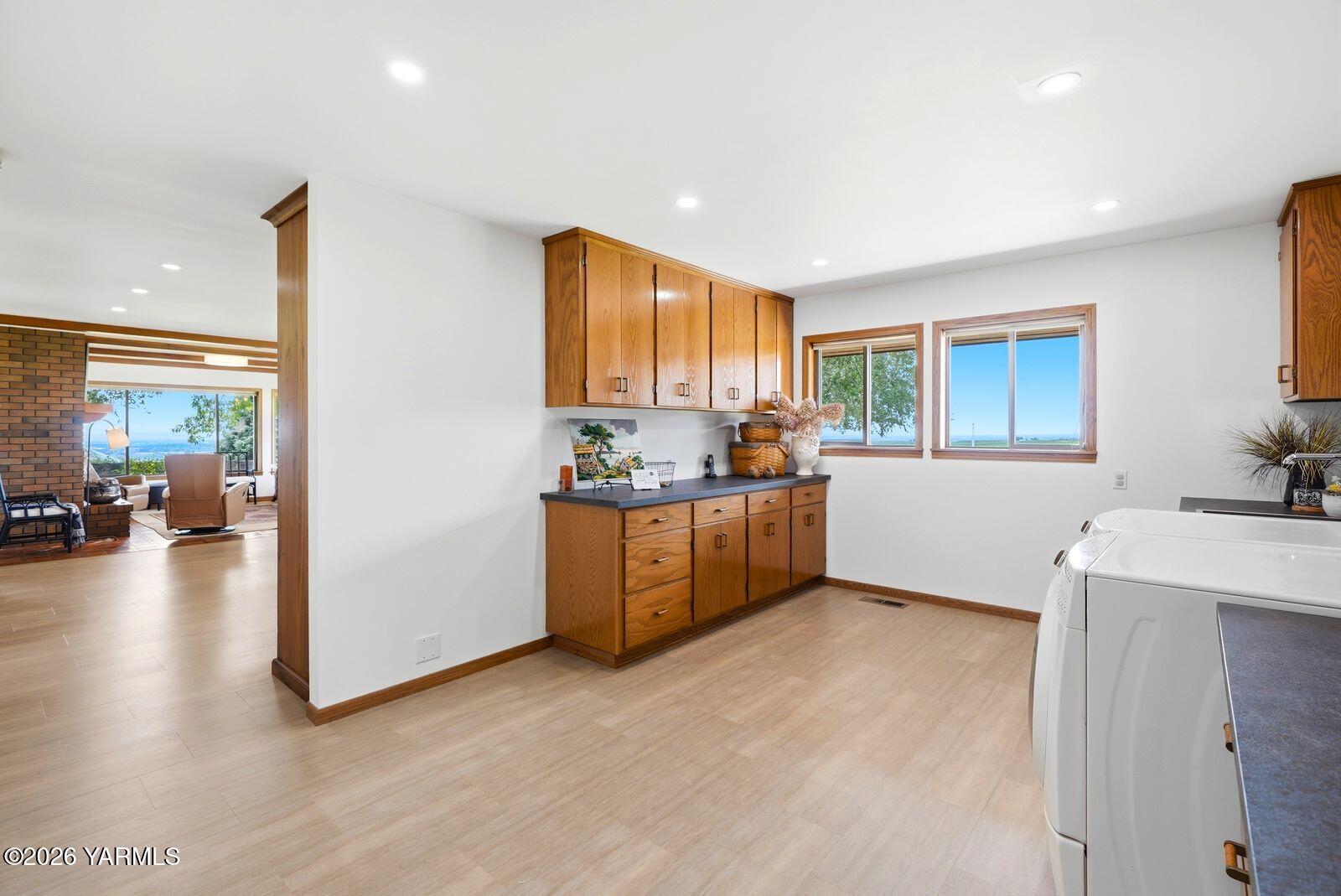 170732 Olsen Road Grandview, WA 98930 - Photo 34 of 58 32 Utlitity Room