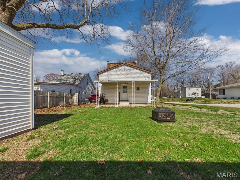 628 South 19th Street Belleville, IL 62226 - Photo 33 of 37