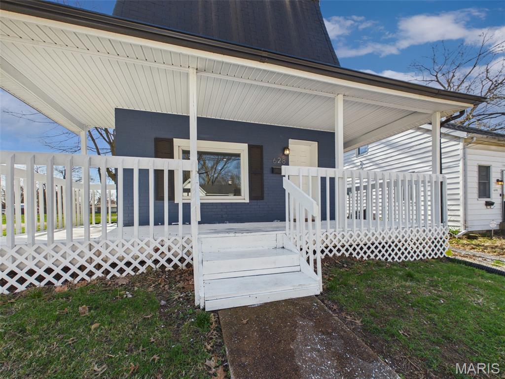628 South 19th Street Belleville, IL 62226 - Photo 4 of 37