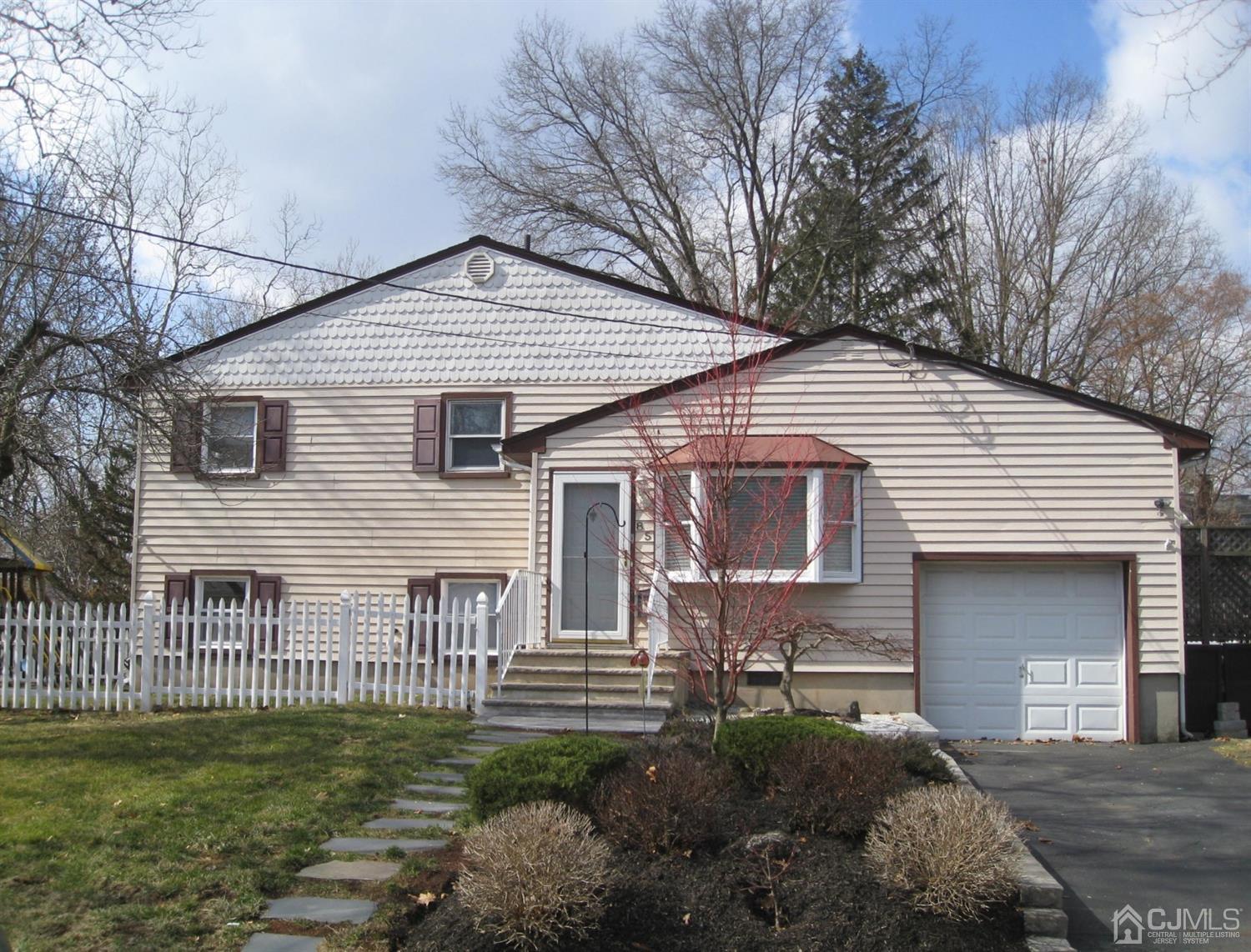 85 Willow Road Metuchen, NJ 08840 - Photo 1 of 21 Gallery Image 1