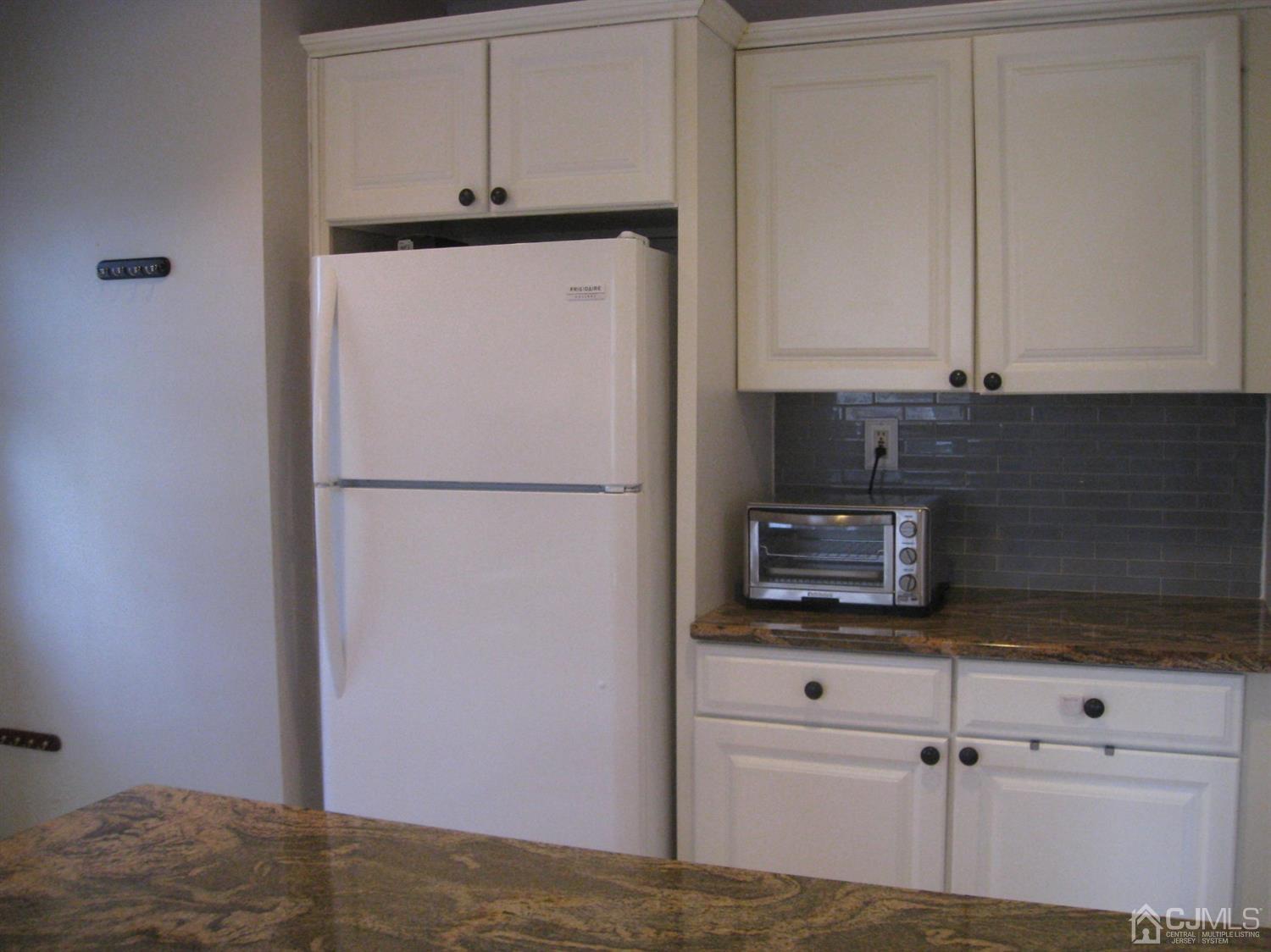 85 Willow Road Metuchen, NJ 08840 - Photo 8 of 21 Kitchen