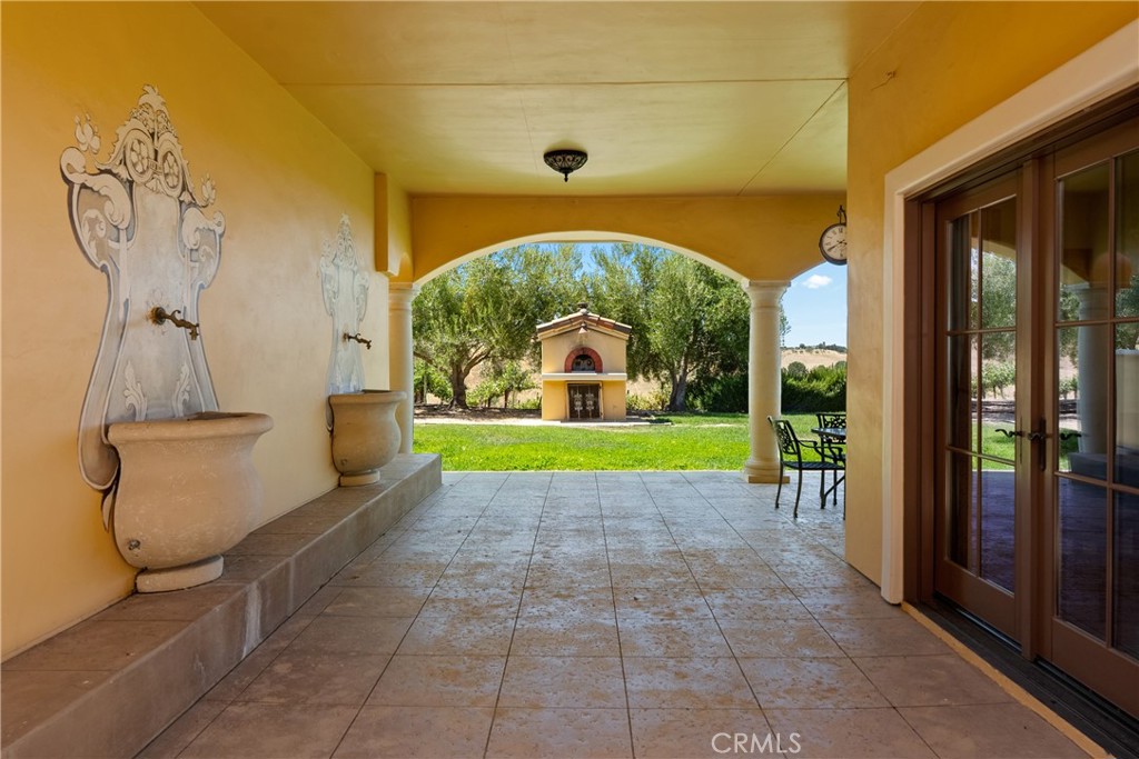 725 Spring Creek Way Templeton, CA 93465 - Photo 39 of 70
