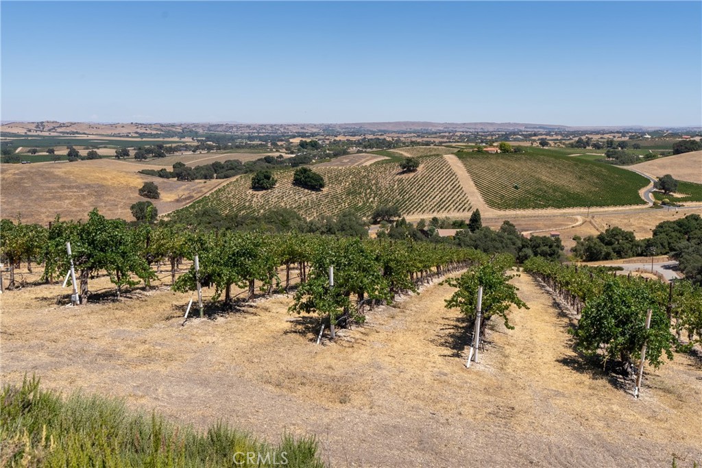725 Spring Creek Way Templeton, CA 93465 - Photo 60 of 70