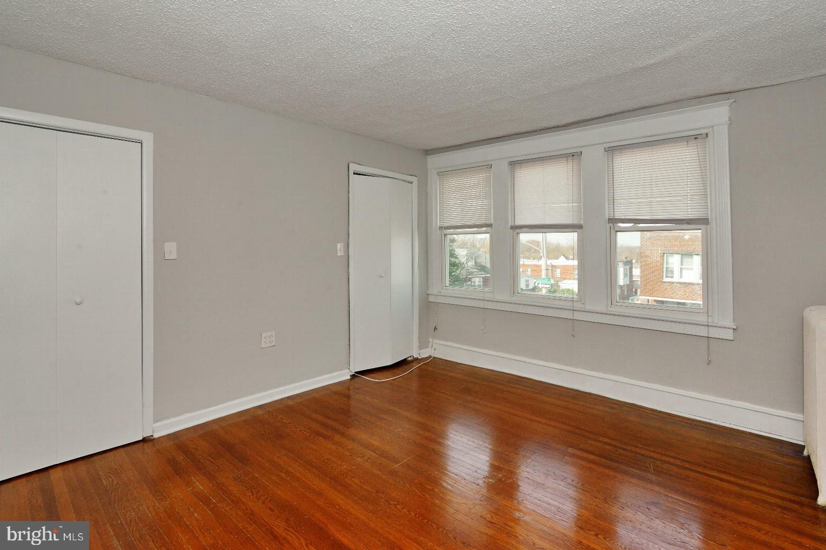 703 Edgemore Road Philadelphia, PA 19151 - Photo 9 of 12 Gallery Image 9