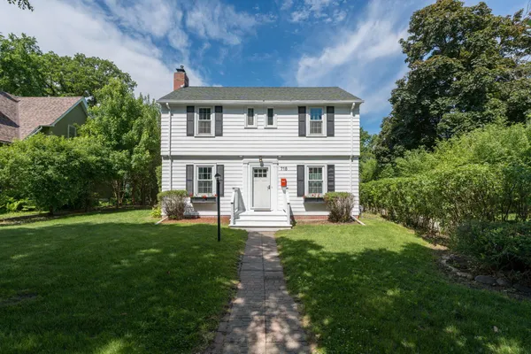 $415,000 | 718 Baker Avenue, Mankato, MN 56001