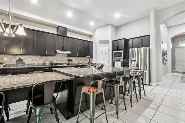 $764,000 | 2853 Valencia Ridge Street, Valrico, FL 33596