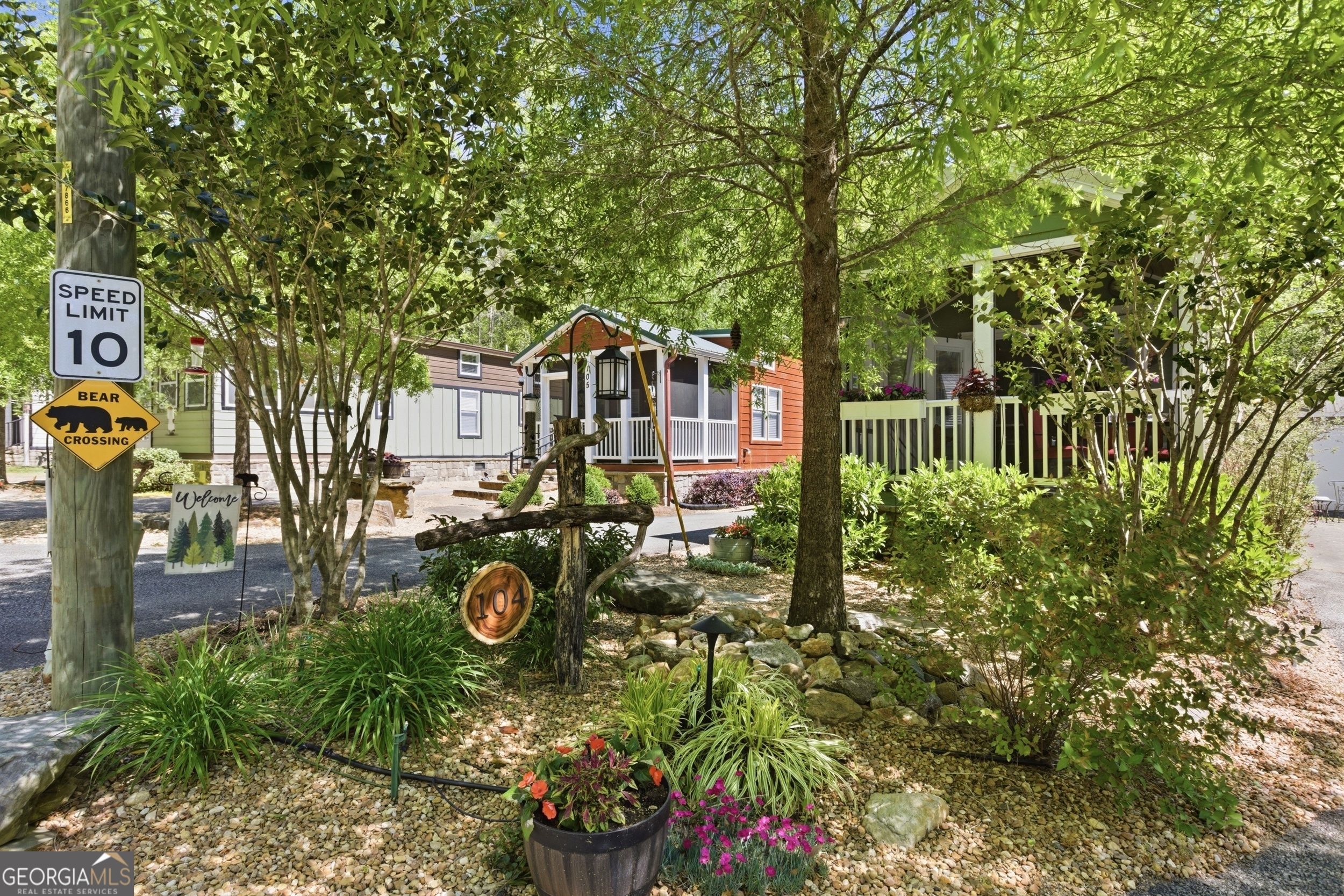 4960 Laurel Lodge Road, Unit 4 Clarkesville, GA 30523 - Photo 17 of 27