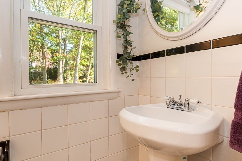 60 Wilmington Road Burlington, MA 01803 - Photo 20 of 34 Gallery Image 20