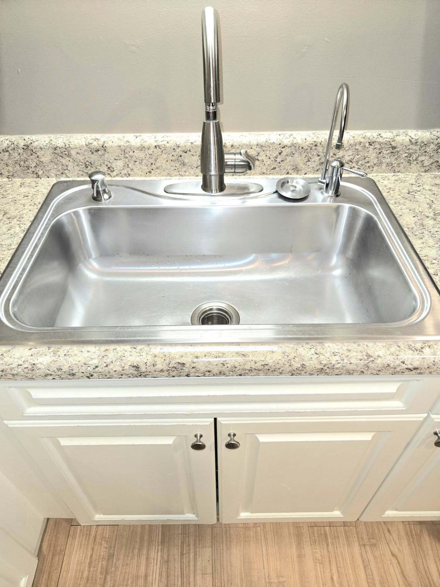 9489 Sidneys Road Round O, SC 29474 - Photo 10 of 29 499644288_10223258679809894_670372034475