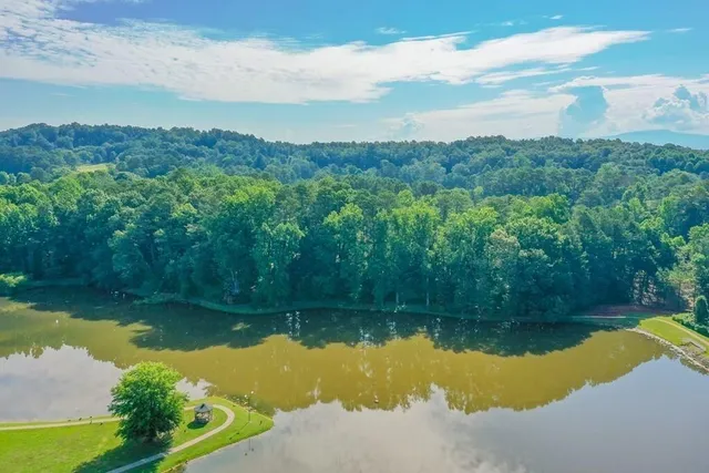 $549,900 | 326 Charolais Trail, Cohutta, GA 30710