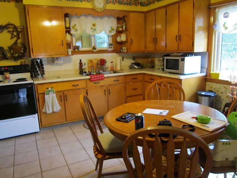 230 Marwood Road Cabot, PA 16023 - Photo 2 of 10 Kitchen.