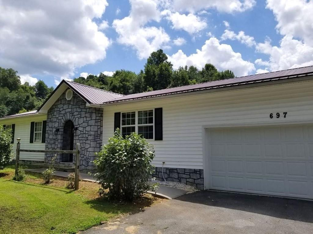 697 Long Hollow Road Elizabethton, TN 37643 - Photo 1 of 20 Photo 1