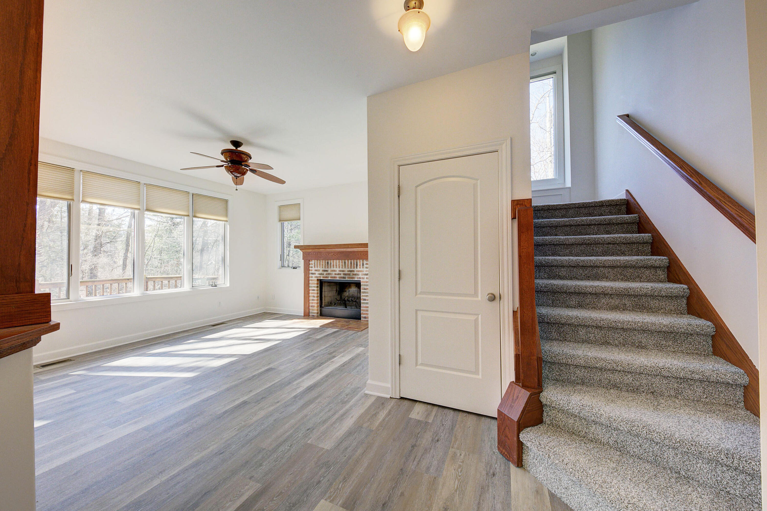2282 Sunny Ridge Drive Pinckney, MI 48169 - Photo 29 of 81 930A0108_09_10